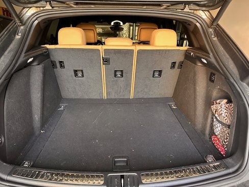 Used 2018 Porsche Macan Sport Edition image 9