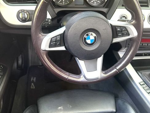 Used 2009 BMW Z4 sDrive35i RWD image 16