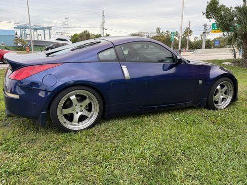 Used 2004 Nissan 350Z Touring image 10