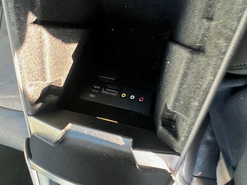 Used 2014 Lincoln MKZ Hybrid w/ Equipment Group 202A Reserve FWD image 4