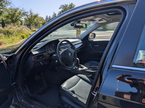 Used 2010 BMW 335i Sedan image 14