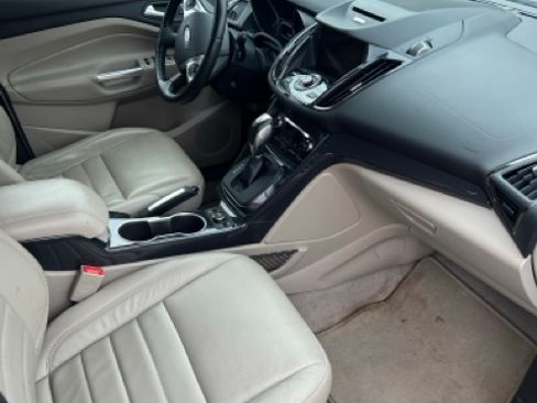 Used 2015 Ford Escape Titanium image 13