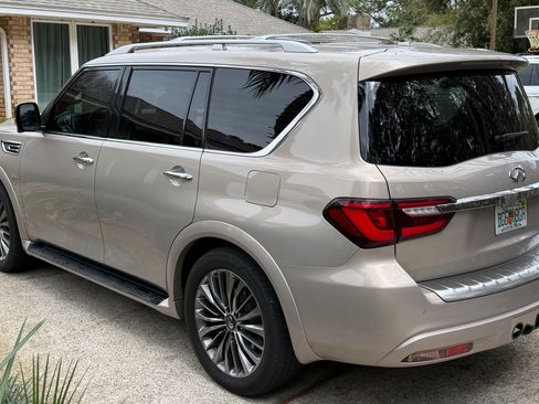 Used 2019 INFINITI QX80 Luxe w/ 22" Wheel Package image 6