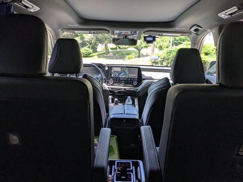 Used 2024 Lexus TX 500h AWD w/ Technology Package image 19