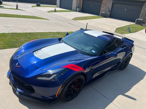 Used 2017 Chevrolet Corvette Grand Sport RWD image 12