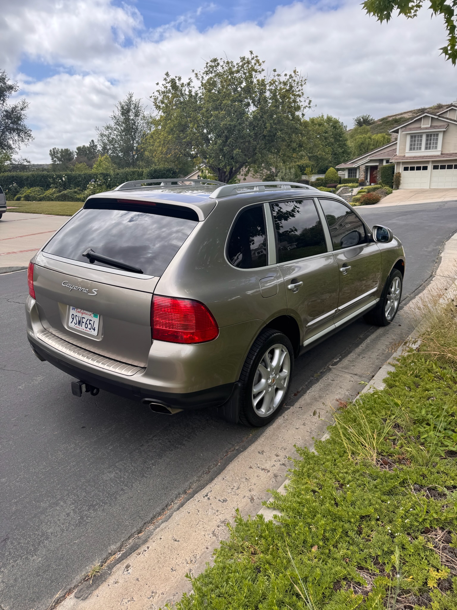 Used 2004 Porsche Cayenne S AWD/4WD image 9