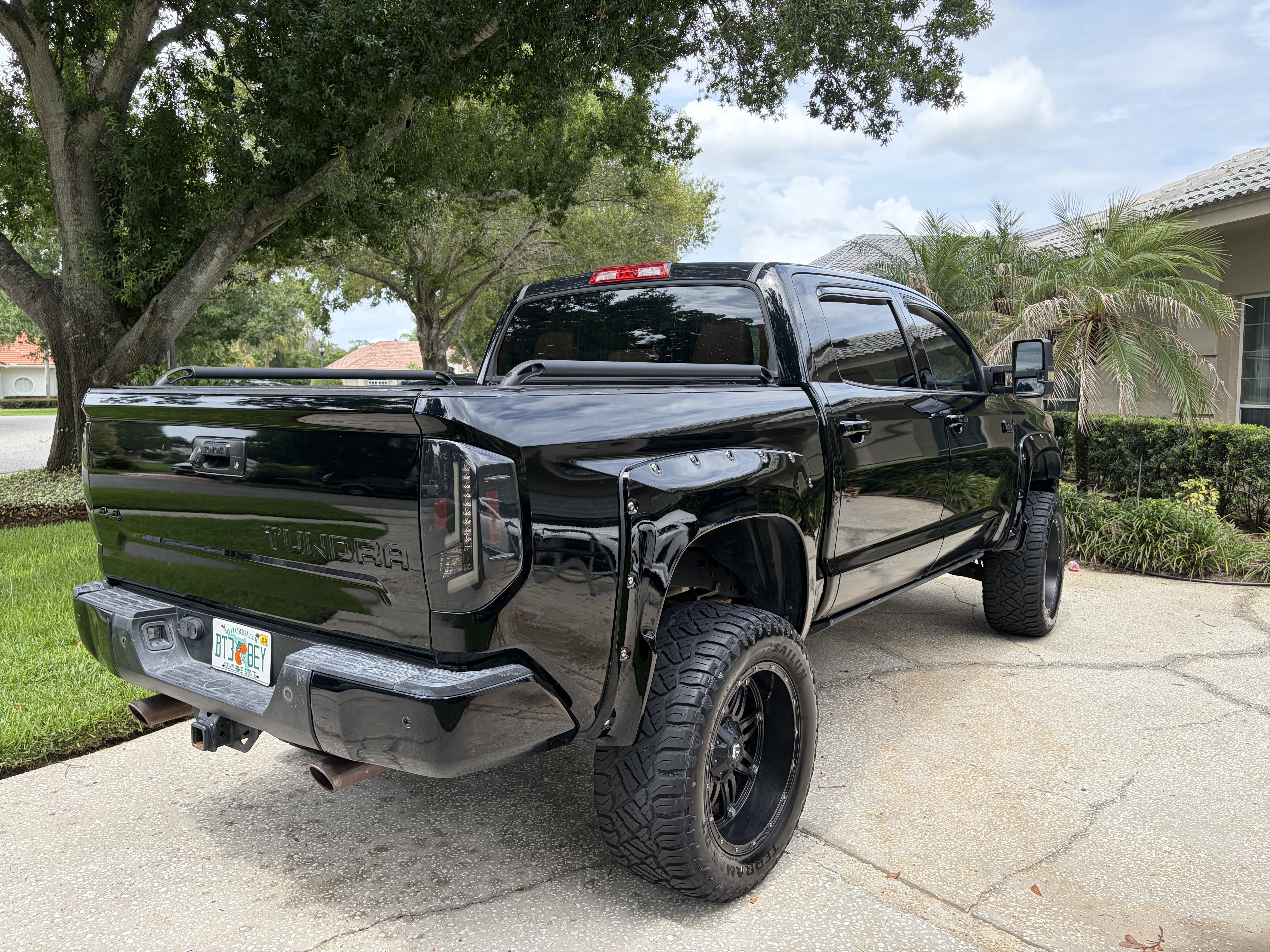 Used 2015 Toyota Tundra 1794 Edition AWD/4WD image 5