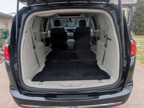 Used 2019 Chrysler Pacifica Limited image 10