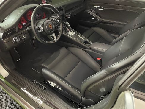 Used 2019 Porsche 911 Carrera GTS image 12