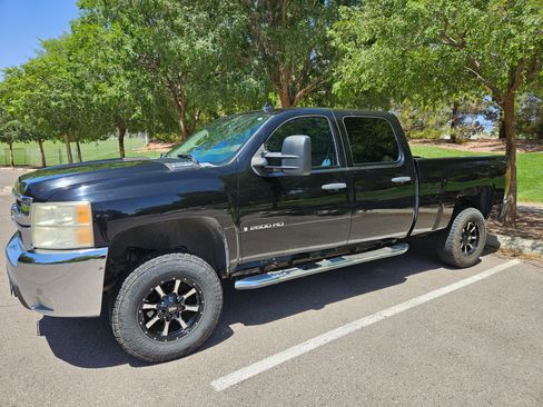 Used 2007 Chevrolet Silverado 2500 LT w/ Safety Package image 9
