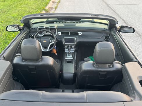 Used 2015 Chevrolet Camaro SS RWD image 16