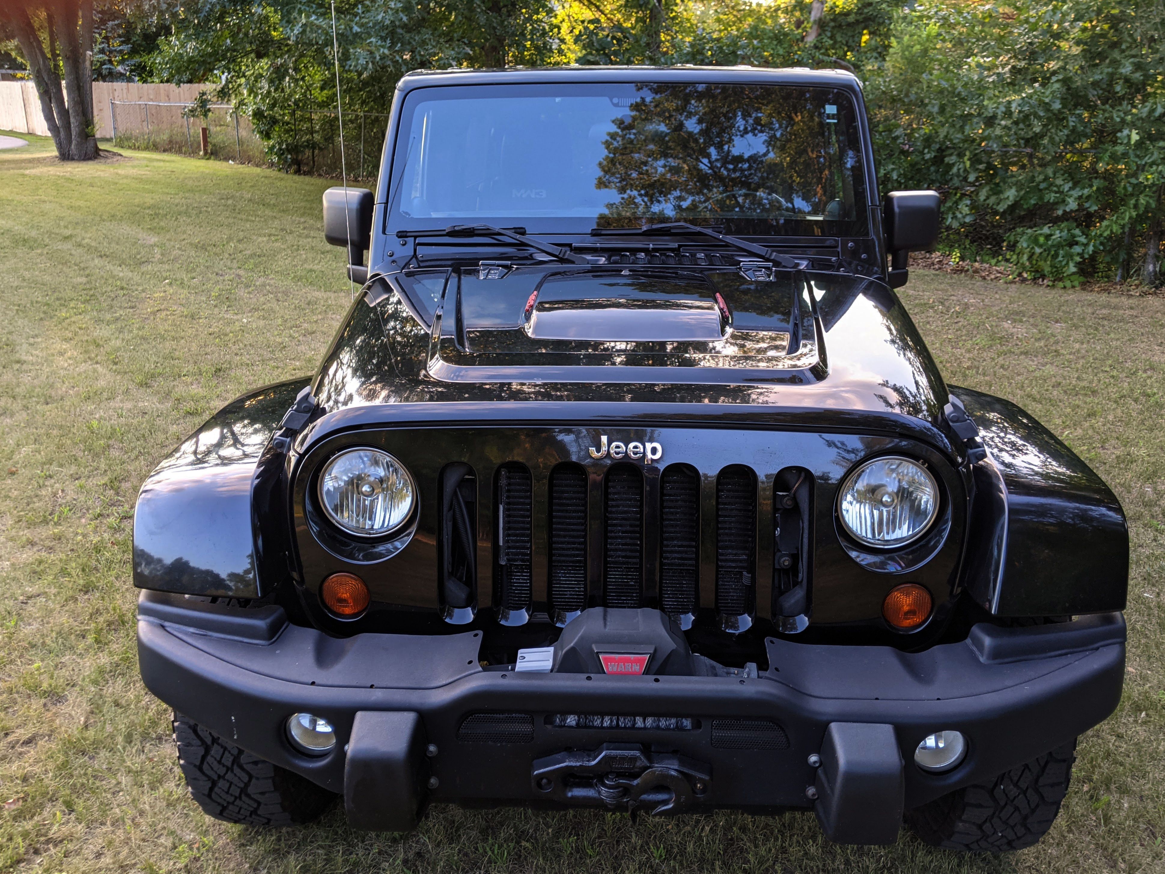 Used 2012 Jeep Wrangler Unlimited Rubicon AWD/4WD image 11