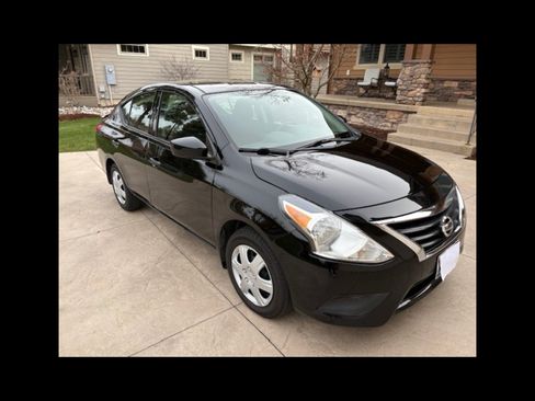 Used 2019 Nissan Versa S image 1