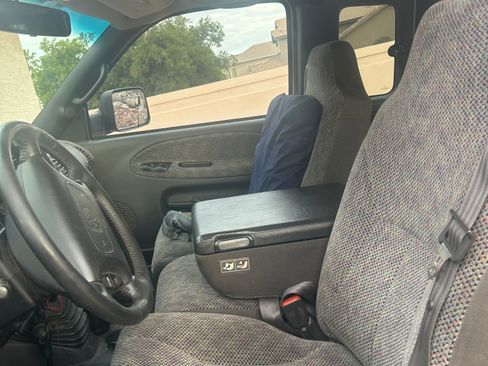 Used 1999 Dodge Ram 2500 Truck 4x4 Quad Cab image 10