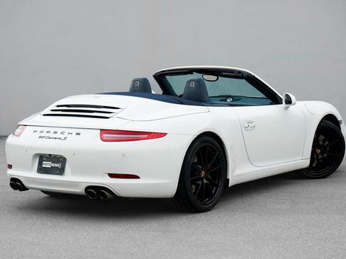 Used 2013 Porsche 911 Carrera S image 2