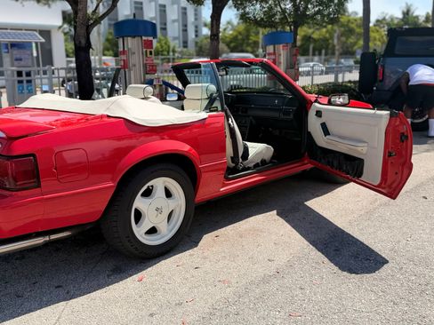 Used 1992 Ford Mustang LX RWD image 5