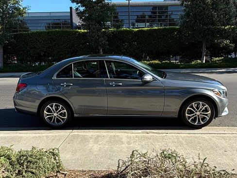Used 2017 Mercedes-Benz C 300 C 300 4MATIC Sedan 4D image 4