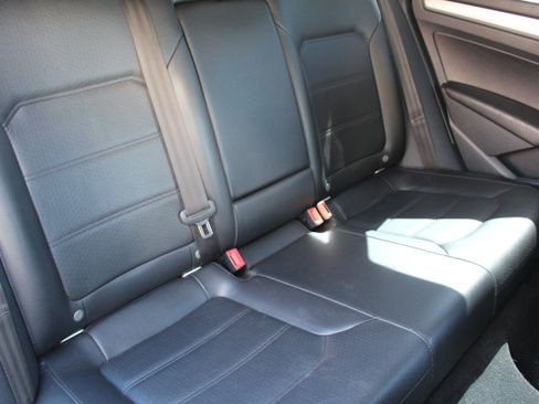 Used 2019 Volkswagen Passat 2.0T Wolfsburg FWD image 21