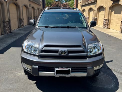 Used 2004 Toyota 4Runner Limited RWD image 5