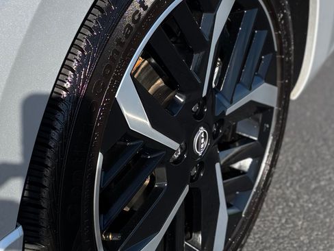 Used 2024 Nissan Versa SR w/ Trunk Package image 21