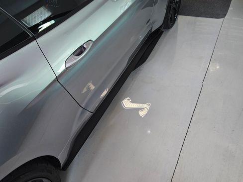 Used 2020 Ford Mustang Shelby GT500 w/ Carbon Fiber Track Pack image 22