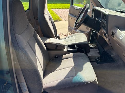 Used 1994 MAZDA B-Series Pickup 2WD Regular Cab B2300 image 4