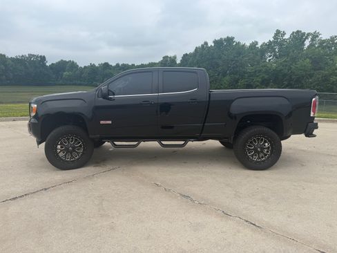 Used 2017 GMC Canyon SLE w/ All Terrain X Package AWD/4WD image 5