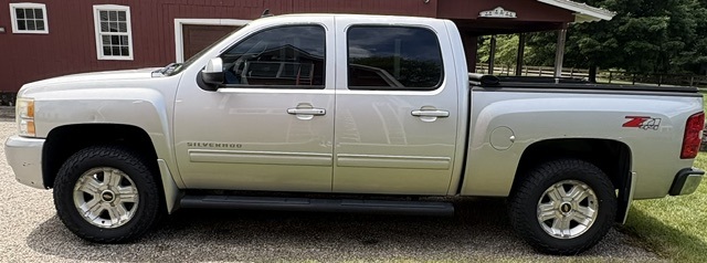 Used 2011 Chevrolet Silverado 1500 LTZ w/ LTZ Plus Package AWD/4WD image 5