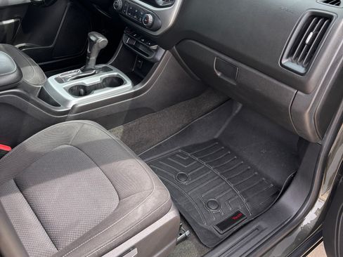 Used 2018 Chevrolet Colorado LT w/ LT Convenience Package image 12