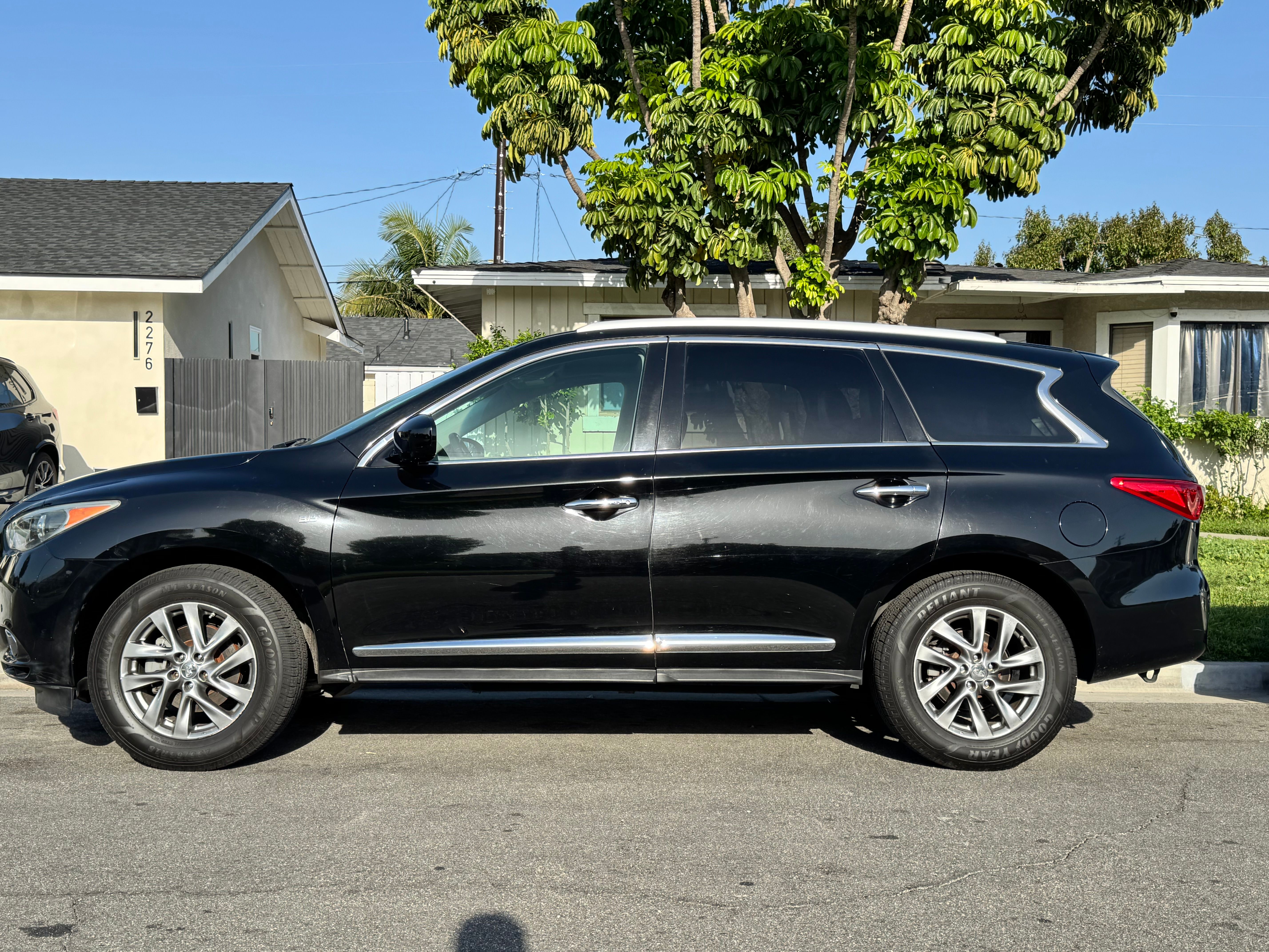 Used 2015 INFINITI QX60 FWD w/ Premium Plus Package image 4