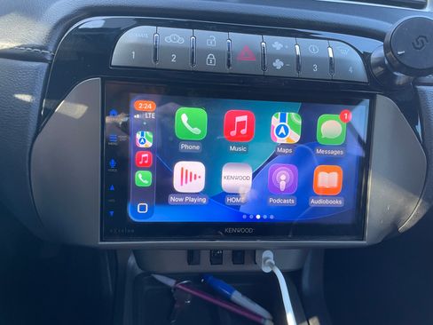 Used 2013 Chevrolet Camaro LT image 9