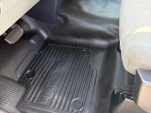 Used 2024 Ford F350 XLT w/ Camper Package image 10