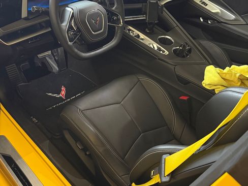 Used 2026 Chevrolet Corvette Stingray Convertible w/ 1LT RWD image 13