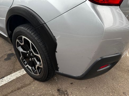 Used 2015 Subaru Crosstrek 2.0i Limited AWD/4WD image 9