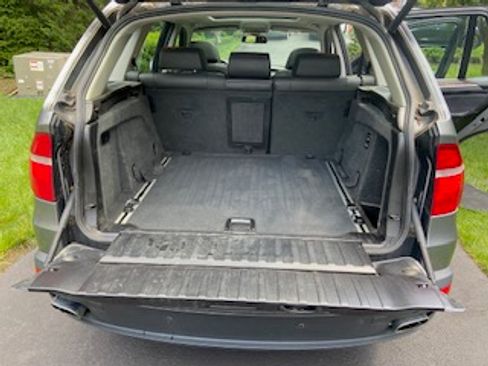 Used 2010 BMW X5 xDrive48i image 6