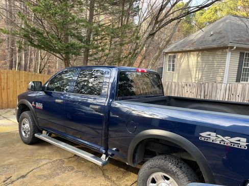 Used 2018 RAM 2500 Tradesman w/ Chrome Appearance Group AWD/4WD image 12