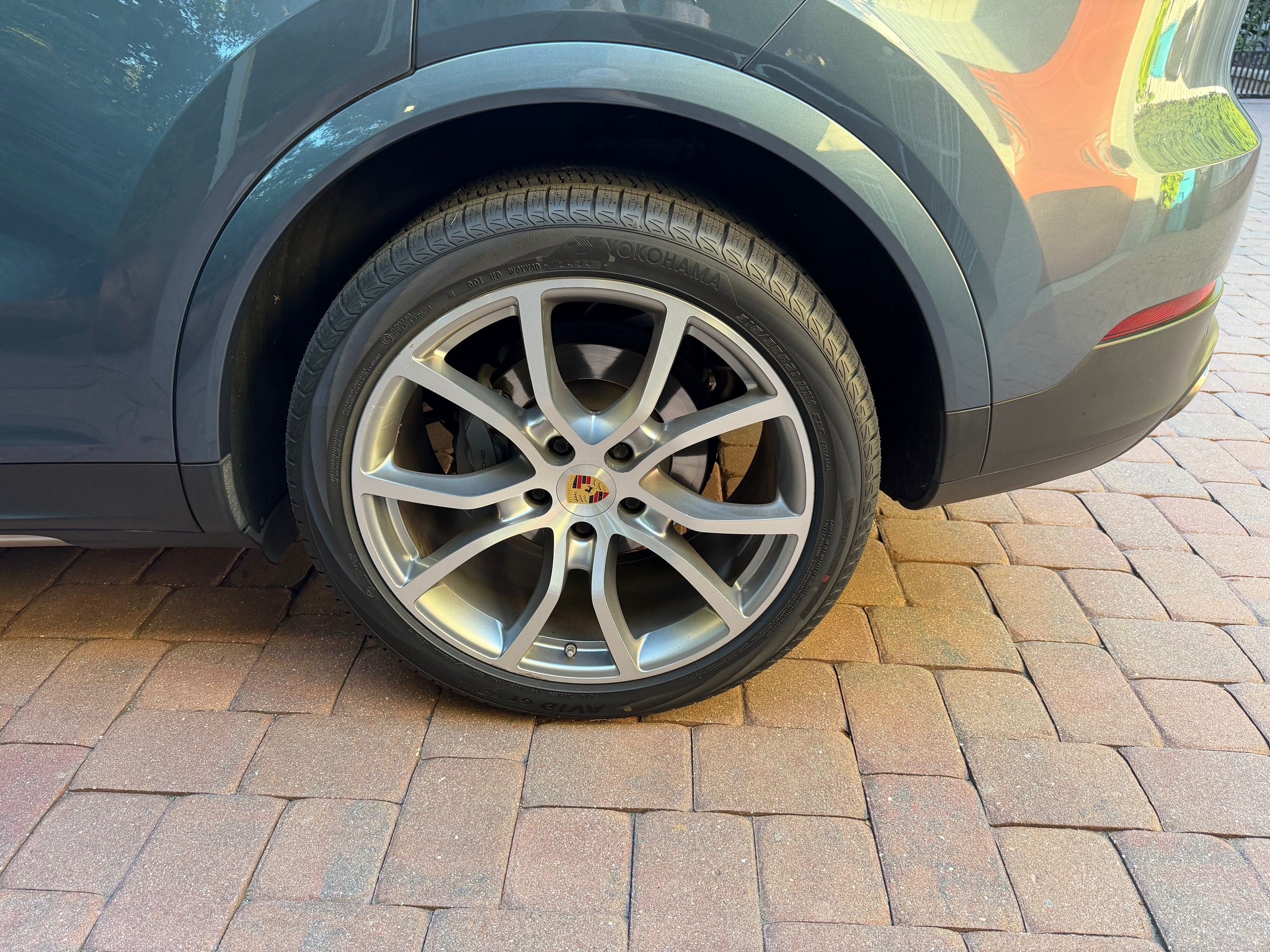 Used 2019 Porsche Cayenne S AWD/4WD image 23