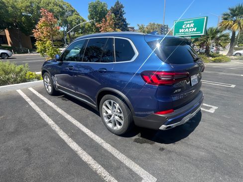 Used 2023 BMW X5 xDrive40i w/ Premium Package AWD/4WD image 10