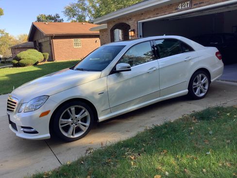 Used 2012 Mercedes-Benz E 350 4MATIC Sedan image 5