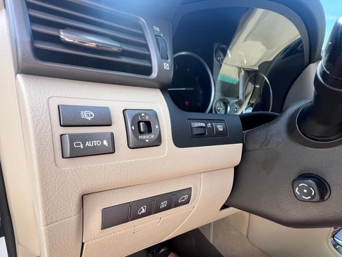 Used 2010 Lexus LX 570 4WD image 23