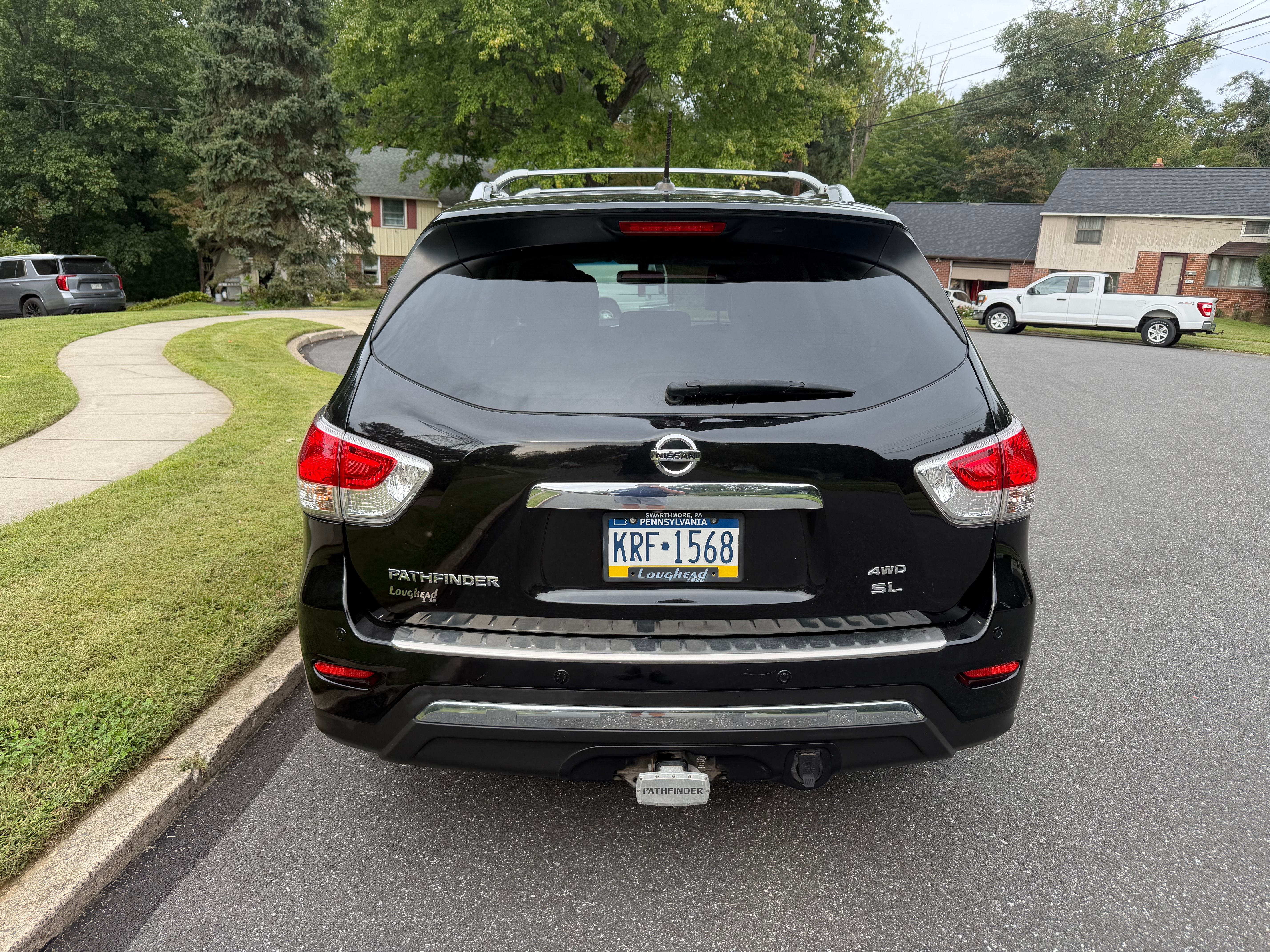 Used 2015 Nissan Pathfinder SL w/ SL Premium Package FWD image 11