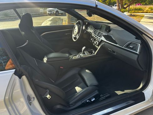 Used 2018 BMW 430i Convertible RWD image 11