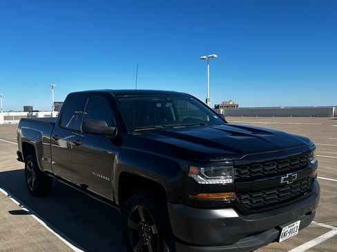 Used 2017 Chevrolet Silverado 1500 W/T w/ Black Out Edition image 4