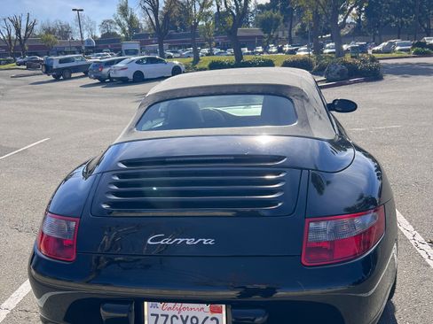 Used 2006 Porsche 911 Carrera image 11