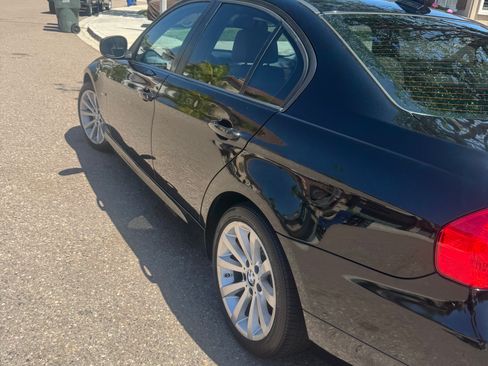 Used 2011 BMW 328i Sedan RWD image 12