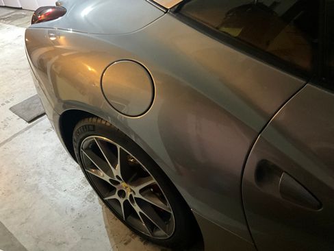 Used 2012 Ferrari California image 5