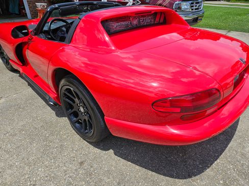 Used 1994 Dodge Viper RT/10 image 8