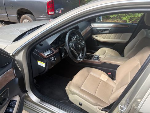 Used 2013 Mercedes-Benz E 350 Sedan image 9