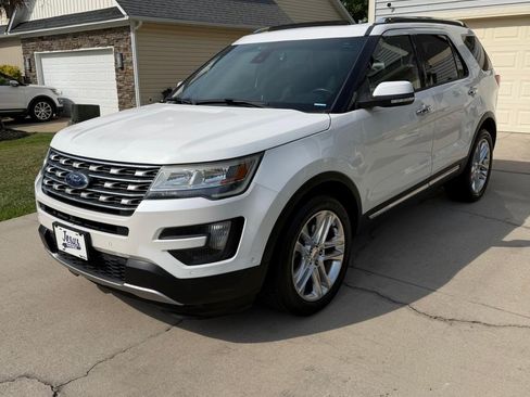 Used 2016 Ford Explorer Limited w/ Equipment Group 301A AWD/4WD image 1