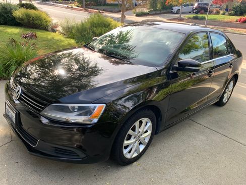 Used 2013 Volkswagen Jetta SE image 4